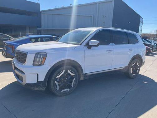 2023 Kia Telluride S