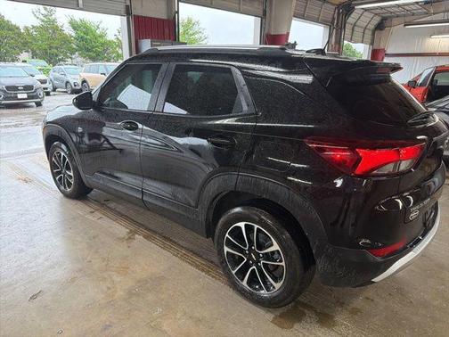 Mosaic Black Metallic 2024 Chevrolet Trailblazer LT