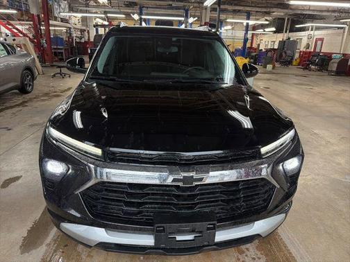 Mosaic Black Metallic 2024 Chevrolet Trailblazer LT