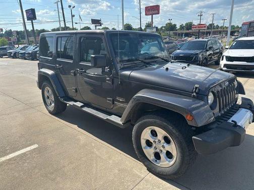 Granite Crystal Metallic Clearcoat 2014 Jeep Wrangler Unlimited Sahara