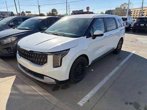 2025 Kia Carnival LXS