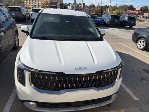 2025 Kia Carnival LXS
