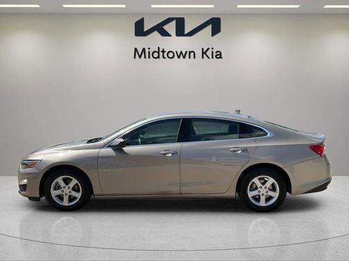 Mineral Gray Metallic 2024 Chevrolet Malibu LT