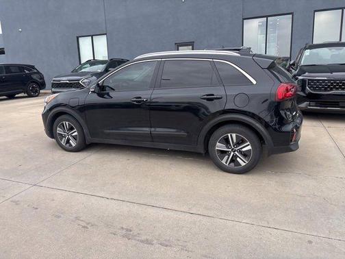 2022 Kia Niro Plug-In Hybrid EX Premium