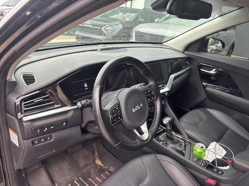 2022 Kia Niro Plug-In Hybrid EX Premium