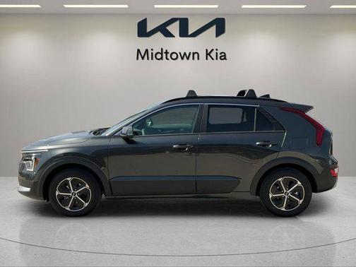 Interstellar Gray 2025 Kia Niro EX