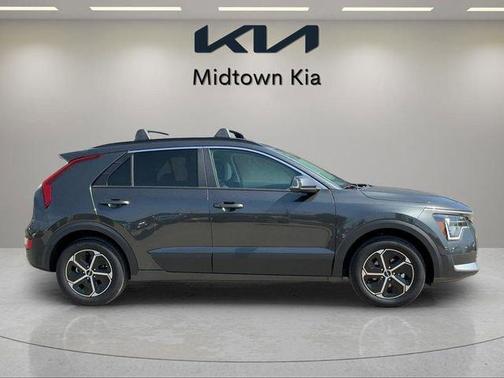 Interstellar Gray 2025 Kia Niro EX
