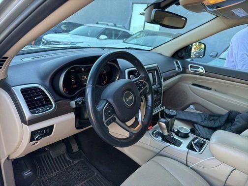 2017 Jeep Grand Cherokee Laredo