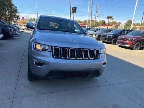 2017 Jeep Grand Cherokee Laredo