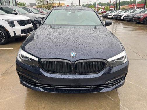 2020 BMW 530 530i