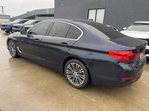 2020 BMW 530 530i