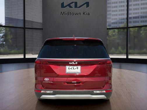 2024 Kia Carnival LX