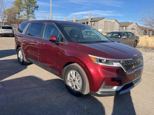 2024 Kia Carnival LX