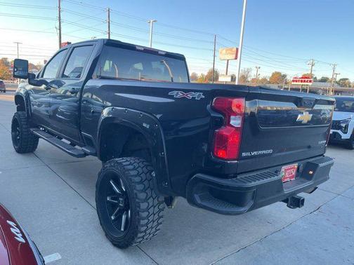 2022 Chevrolet Silverado 2500 Custom