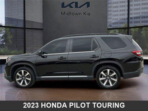 2023 Honda Pilot Touring 8-Passenger