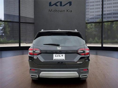 2023 Honda Pilot Touring 8-Passenger