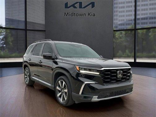 2023 Honda Pilot Touring 8-Passenger