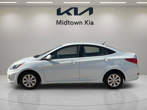 Chalk White 2017 Hyundai Accent SE