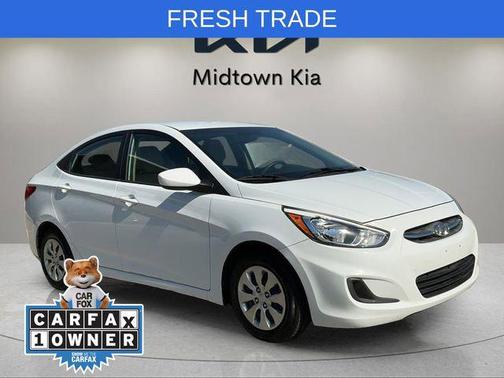 Chalk White 2017 Hyundai Accent SE