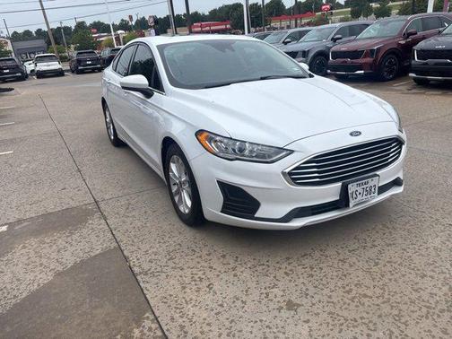 2020 Ford Fusion SE