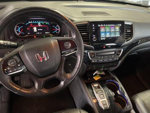 2022 Honda Pilot Touring 8-Passenger