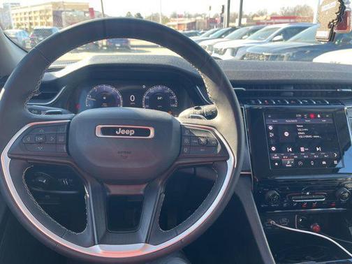 2024 Jeep Grand Cherokee L Laredo