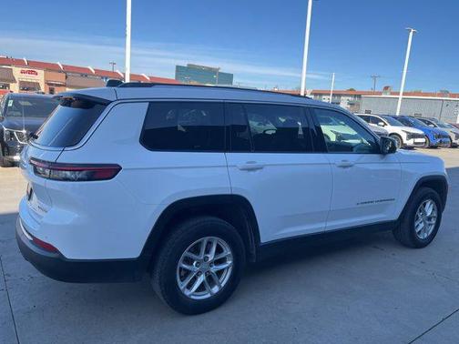 2024 Jeep Grand Cherokee L Laredo