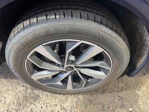 2024 Audi Q5 45 S line Premium Plus