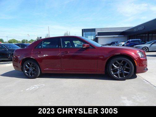 2023 Chrysler 300 S