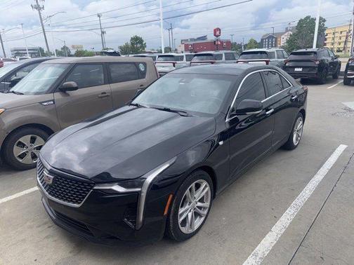 2023 Cadillac CT4 Luxury