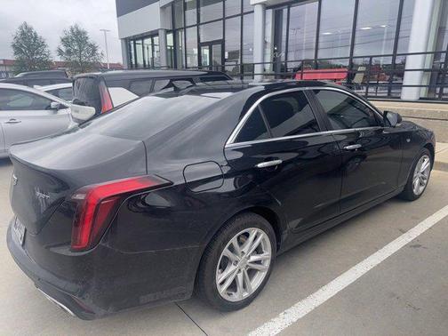 2023 Cadillac CT4 Luxury