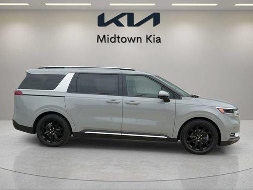 Ceramic Silver 2024 Kia Carnival SX
