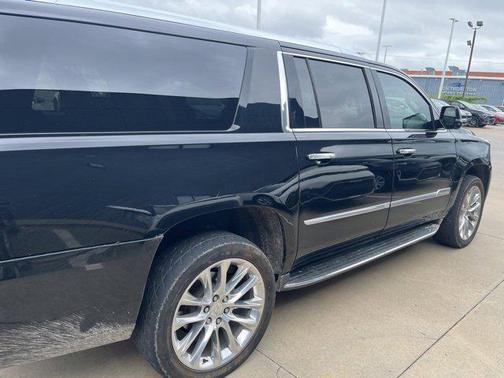 2018 Cadillac Escalade ESV Luxury