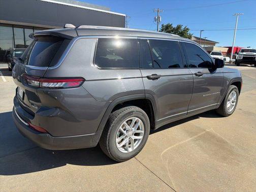 2021 Jeep Grand Cherokee L Laredo