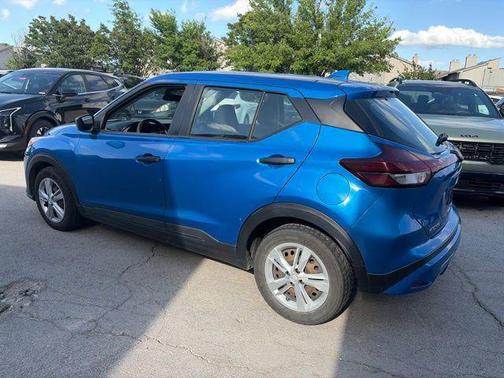 Electric Blue Metallic 2022 Nissan Kicks S