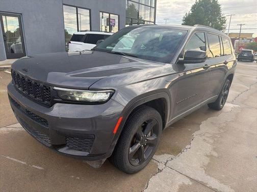 Baltic Gray Metallic Clearcoat 2024 Jeep Grand Cherokee L Altitude