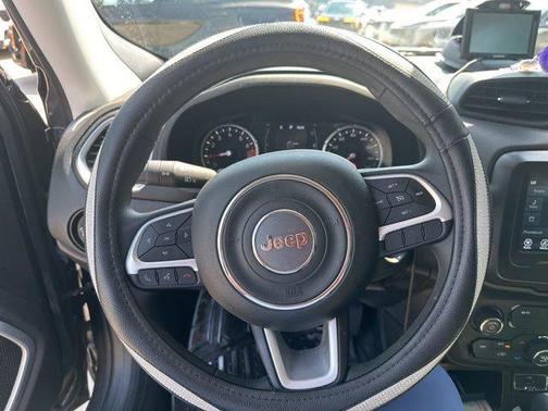 Granite Crystal Metallic Clearcoat 2019 Jeep Renegade Sport