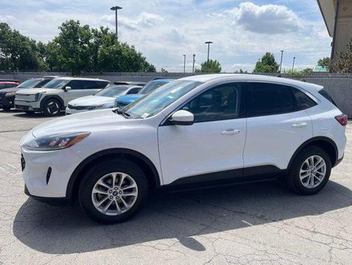 OXFORD WHITE 2021 Ford Escape SE