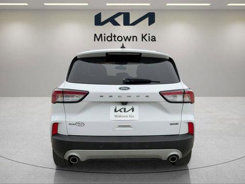 OXFORD WHITE 2021 Ford Escape SE