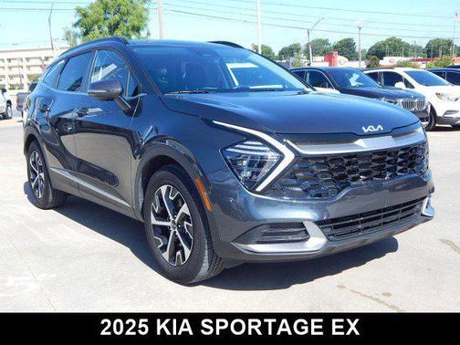 2025 Kia Sportage EX