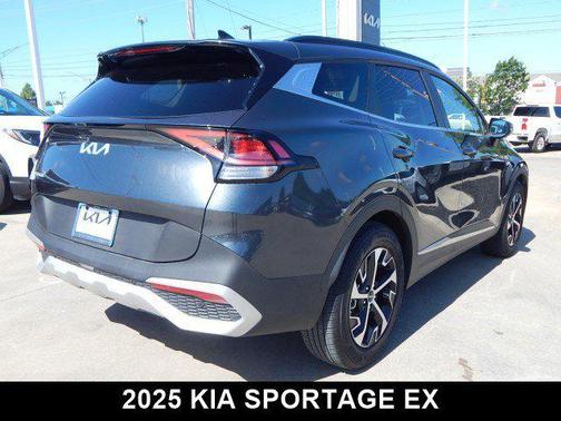 2025 Kia Sportage EX