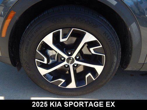 2025 Kia Sportage EX