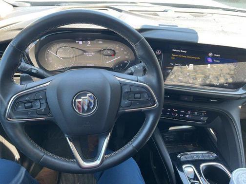 2022 Buick Envision FWD Essence