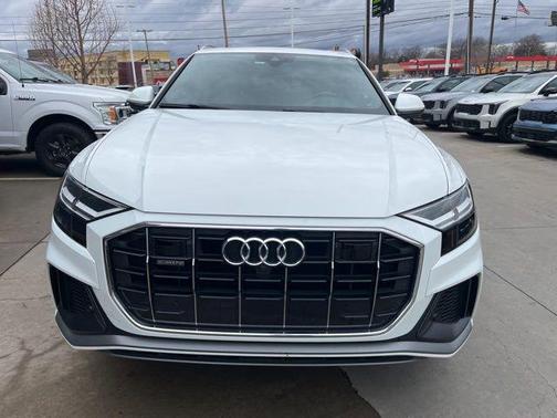 2020 Audi Q8 55 Premium Plus