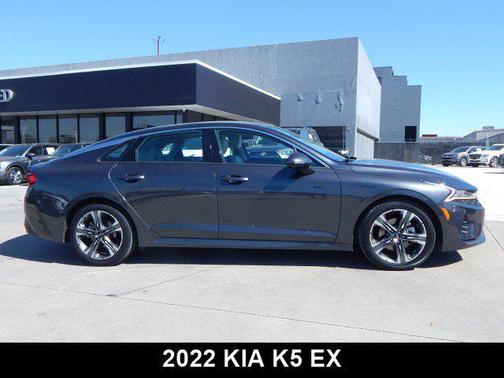 2022 Kia K5 EX