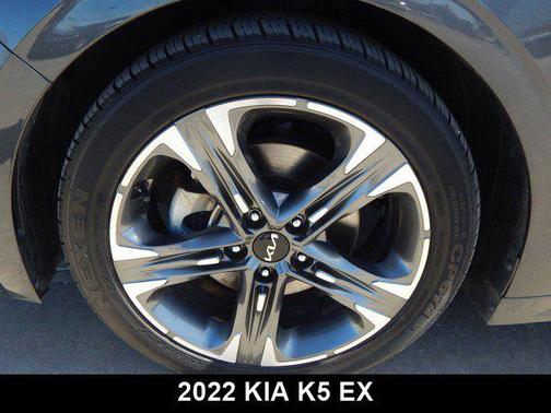2022 Kia K5 EX