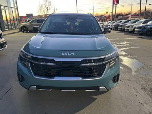 2024 Kia Seltos SX