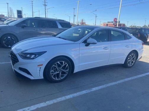 2021 Hyundai SONATA SEL