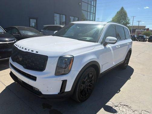 Glacial White Pearl 2021 Kia Telluride SX