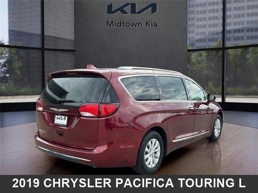 2019 Chrysler Pacifica Touring L